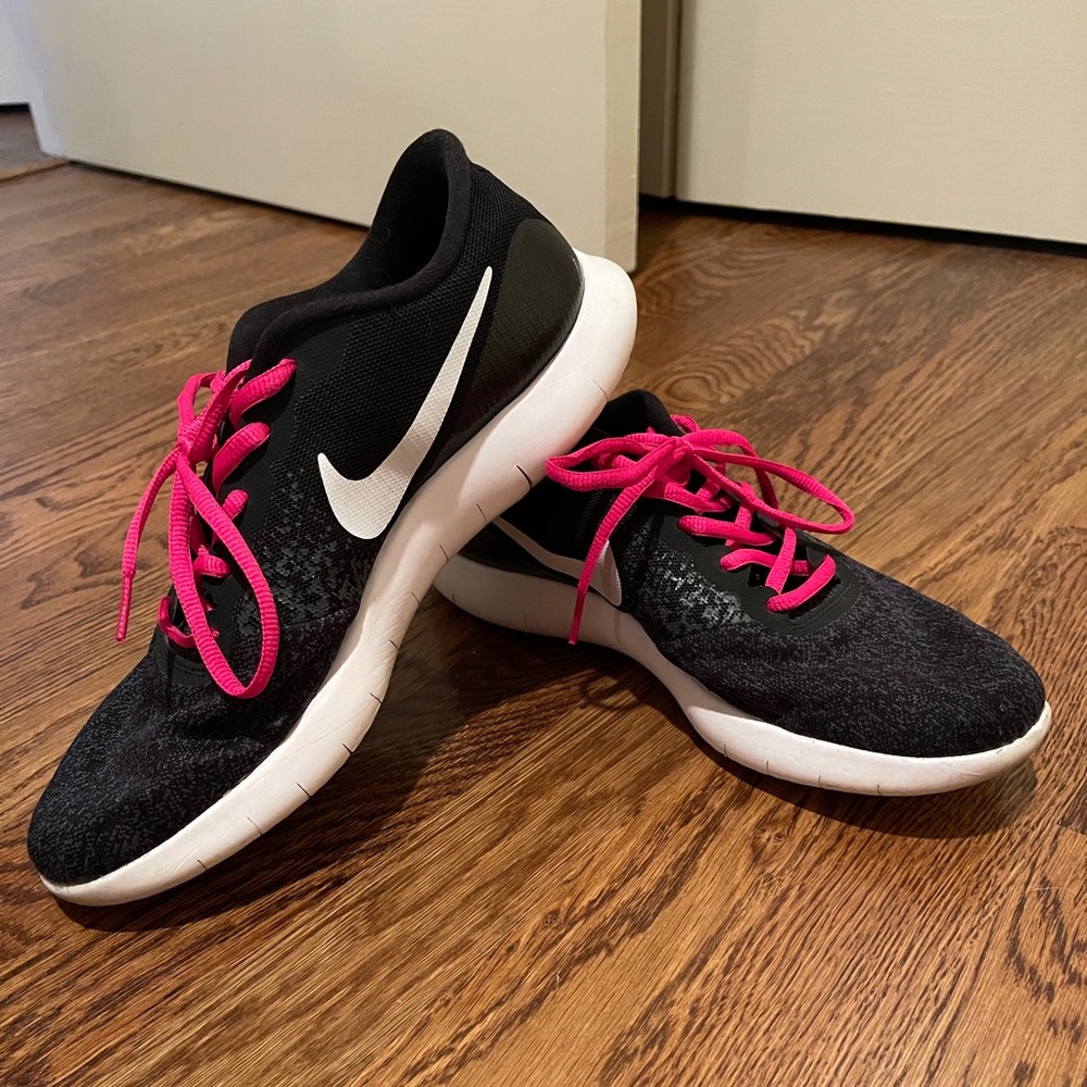 Nike Flex Contact Running Shoes